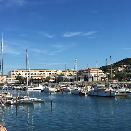 T3 Rénové Climatisé Avec Balcon Et Wifi Au Cœur De - Fr-1-338-595