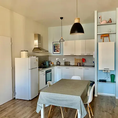 T3 Renove Climatise Avec Balcon Et Wifi Au Coeur De - Fr-1-338-595 * セット
